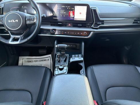 Used 2024 Kia Sportage EX image 18