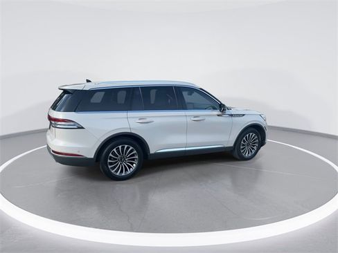Used 2022 Lincoln Aviator Reserve w/ Equipment Group 201A image 7