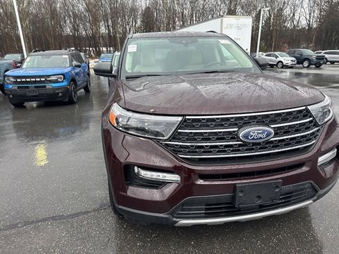 Certified 2023 Ford Explorer XLT w/ Equipment Group 202A image 7
