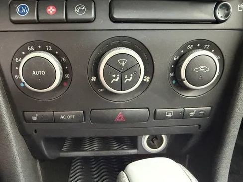 Used 2009 Saab 9-3 2.0T FWD image 25