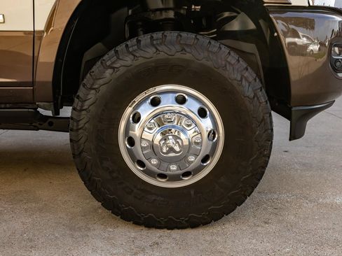 Used 2024 RAM 3500 Limited w/ Towing Technology Group AWD/4WD image 6