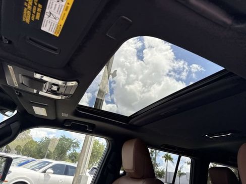 Certified 2025 Lexus GX 550 w/ Cold Area Package AWD/4WD image 22