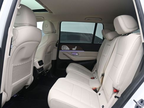 Used 2021 Mercedes-Benz GLS 450 4MATIC image 20