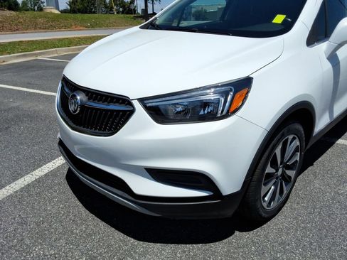 Used 2021 Buick Encore Preferred FWD image 9