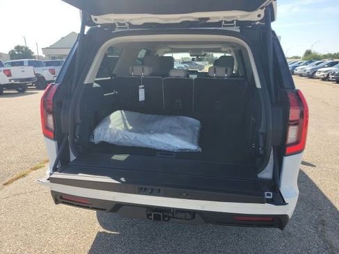 New 2025 Ford Expedition Max Active image 29