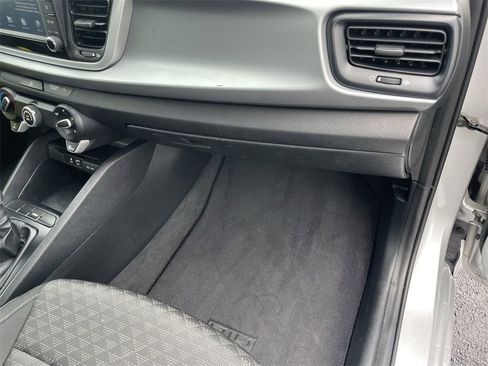 Used 2020 Kia Rio S image 31