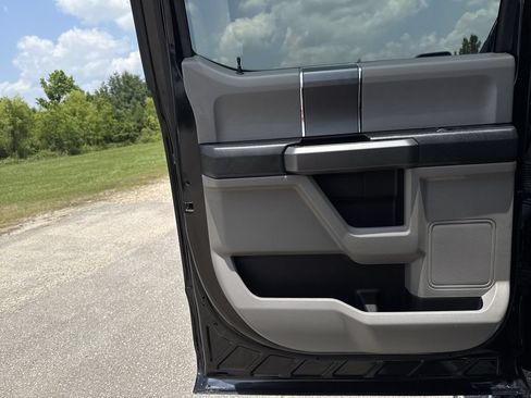 Used 2020 Ford F150 XLT w/ Equipment Group 302A Luxury RWD image 23