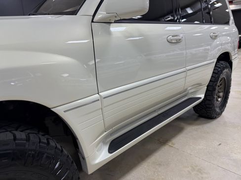 Used 2001 Lexus LX 470 4WD image 21