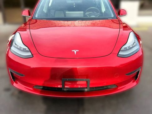 Used 2020 Tesla Model 3 Standard Range Plus image 8