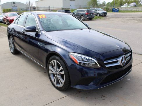 Used 2019 Mercedes-Benz C 300 4MATIC Sedan image 3