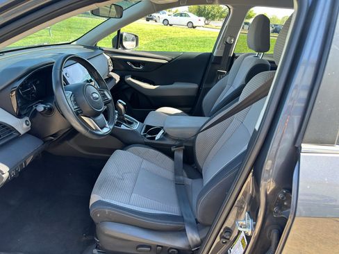 Used 2023 Subaru Outback Premium AWD/4WD image 17