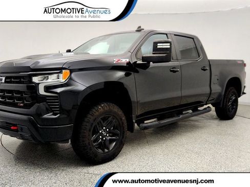 Used 2023 Chevrolet Silverado 1500 LT Trail Boss AWD/4WD image 1