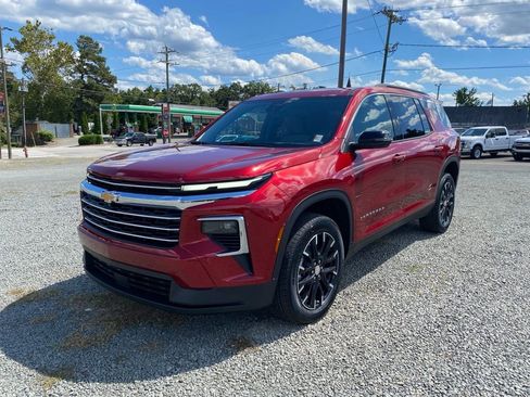 New 2026 Chevrolet Traverse LT w/ Sun and Wheel Package image 7