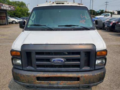 Used 2011 Ford E-250 and Econoline 250 w/ PWR Group image 3
