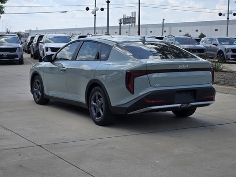 New 2026 Kia K4 FWD image 3