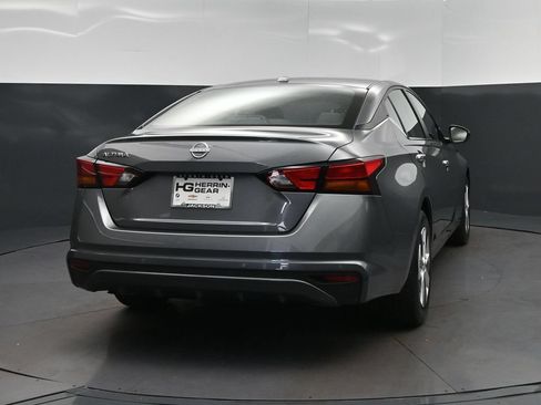 Used 2025 Nissan Altima 2.5 S FWD image 7