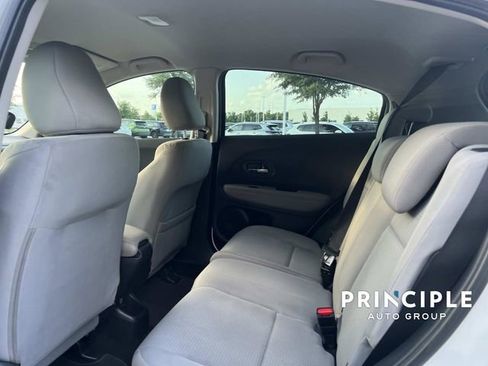 Used 2020 Honda HR-V LX image 29