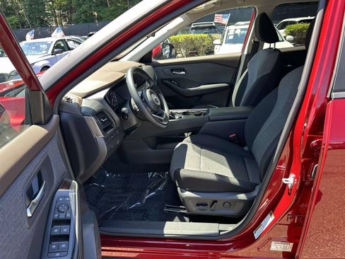 Used 2023 Nissan Rogue SV AWD/4WD image 17