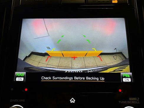 Used 2021 Subaru Ascent Touring AWD/4WD image 19
