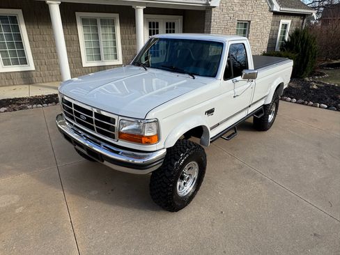 Used 1996 Ford F350 4x4 Regular Cab image 33