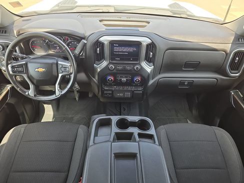 Used 2021 Chevrolet Silverado 2500 LT w/ Fleet Comfort Package AWD/4WD image 9
