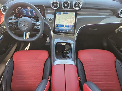 Used 2026 Mercedes-Benz GLC 300 image 31
