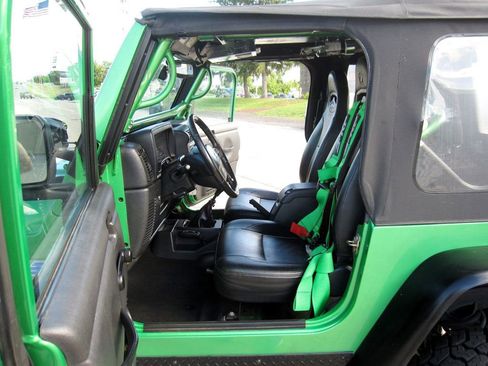 Used 2005 Jeep Wrangler Rubicon image 20