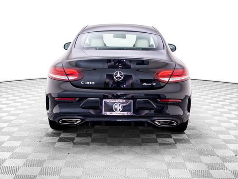 Used 2023 Mercedes-Benz C 300 4MATIC Coupe image 4