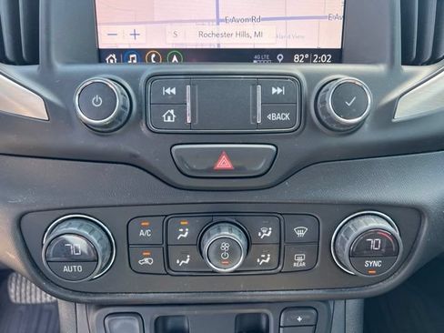 Used 2020 GMC Terrain Denali w/ Denali Premium Package AWD/4WD image 29