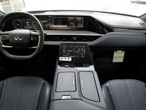 New 2026 INFINITI QX80 4WD image 7