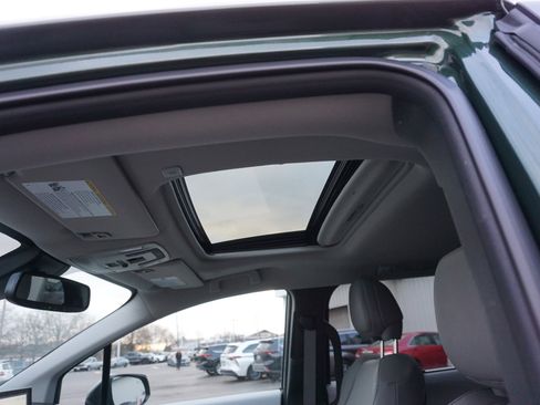 Used 2025 Toyota Sienna XLE image 8