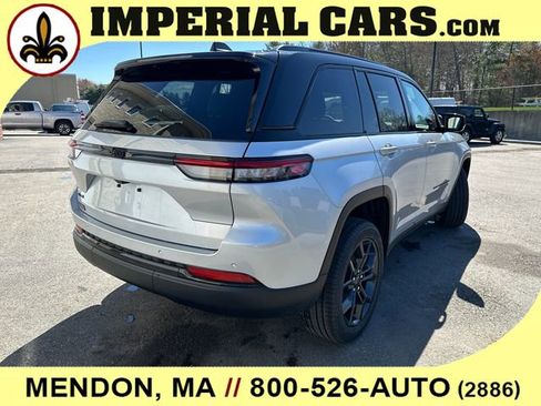 New 2025 Jeep Grand Cherokee Limited AWD/4WD image 14