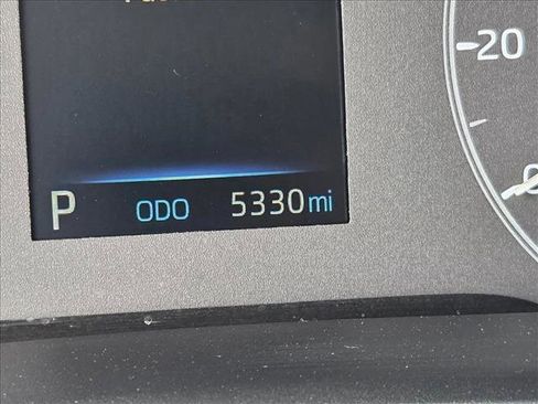 Used 2025 Toyota Corolla LE image 11