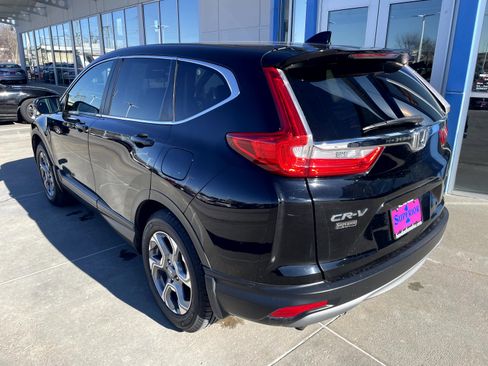 Used 2017 Honda CR-V EX-L image 2