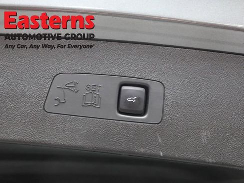 Used 2025 Lincoln Corsair Grand Touring w/ Towing Package AWD/4WD image 23