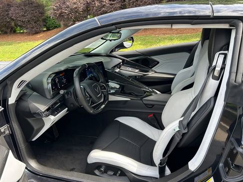 Used 2024 Chevrolet Corvette Z06 w/ Z07 Performance Package RWD image 50
