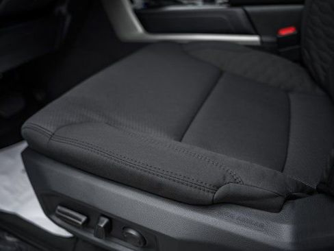 New 2026 Toyota Tundra SR5 w/ SR5 Convenience Package image 32