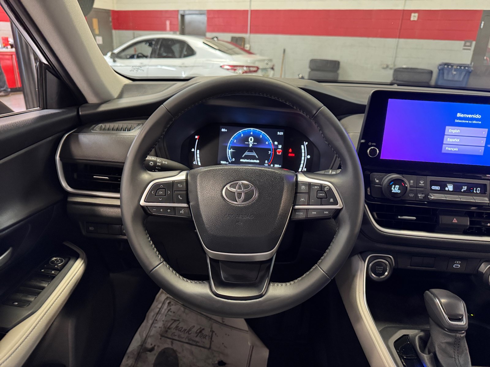 Certified 2025 Toyota Grand Highlander FWD image 9