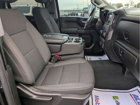 Certified 2024 Chevrolet Silverado 1500 Custom image 25