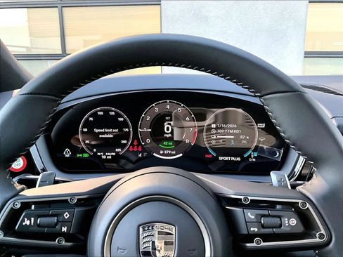 Certified 2026 Porsche Cayenne Turbo image 25