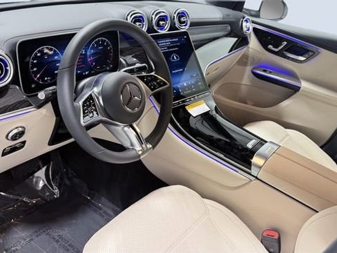 Used 2026 Mercedes-Benz GLC 300 4MATIC image 39