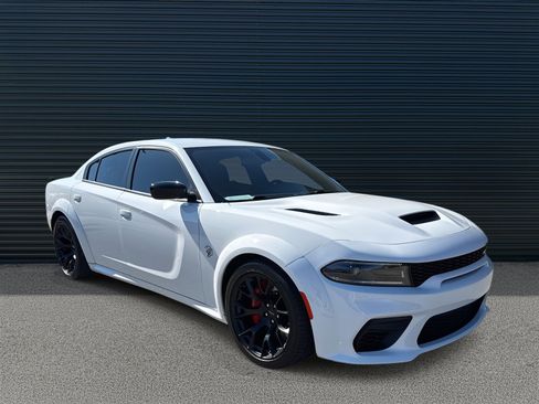 Used 2023 Dodge Charger SRT Hellcat w/ Harman/Kardon Audio Group image 9