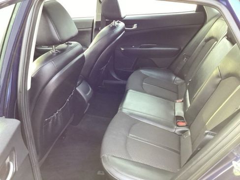 Used 2018 Kia Optima S w/ Panoramic Sunroof Package image 17