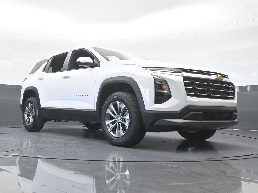 Used 2026 Chevrolet Equinox LT FWD image 58