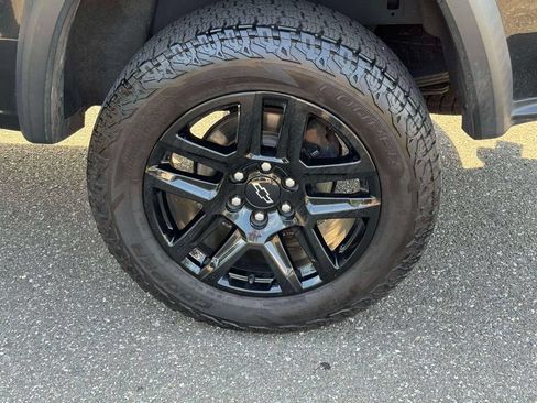 Used 2024 Chevrolet Colorado Trail Boss w/ Advanced Trailering Package AWD/4WD image 11