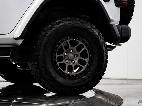 Used 2022 Jeep Wrangler Unlimited Rubicon w/ Xtreme Recon 35" Tire Package image 95