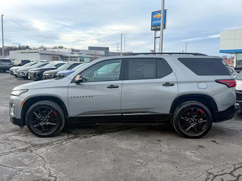 Certified 2023 Chevrolet Traverse Premier w/ Redline Edition image 4
