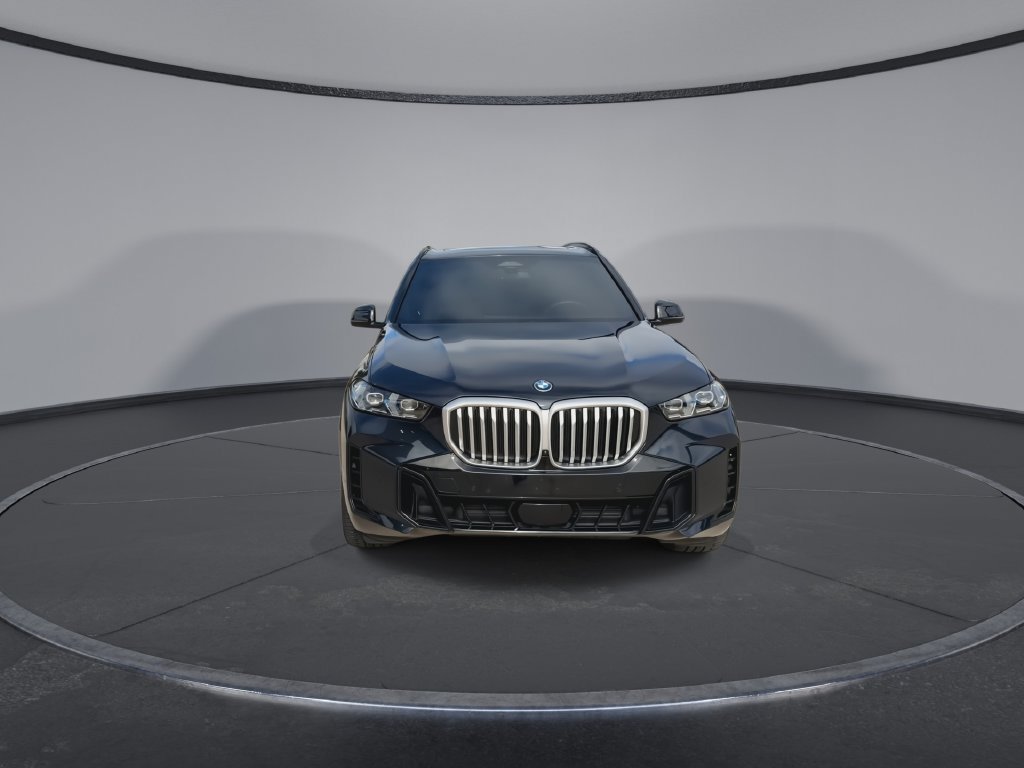 Used 2025 BMW X5 xDrive50e w/ M Sport Package AWD/4WD image 3