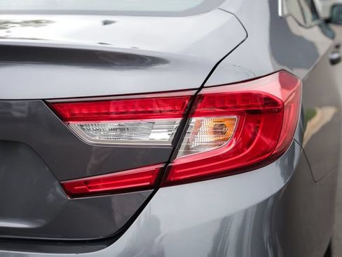Used 2019 Honda Accord LX image 15
