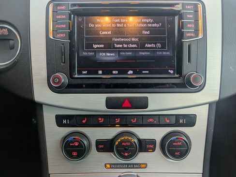 Used 2016 Volkswagen CC R-Line image 14